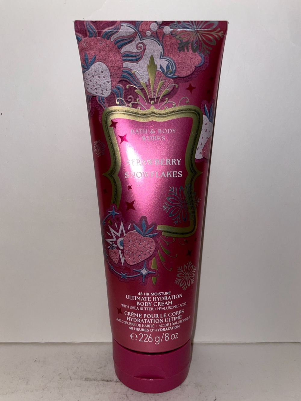 Bath & Body Works Strawberry Snowflakes Body Cream 8oz Discontinued New